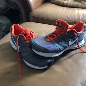 Men’s Nike Downshifter 6 orange and gray